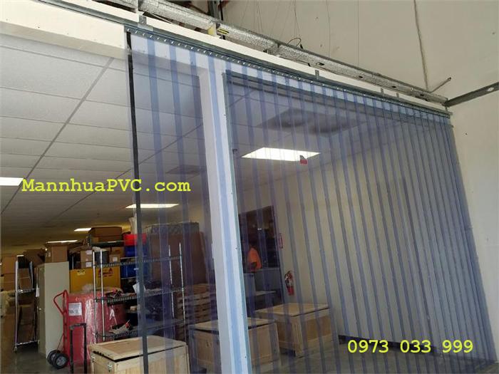 Mành nhựa pvc kéo xếp.