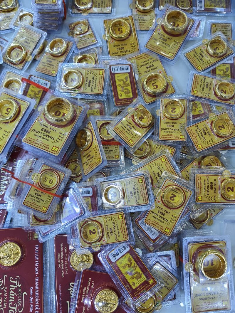 Công Ty TNHH Vàng Bạc Nhinh