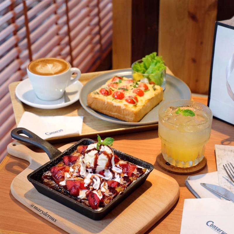 Conservo - Japanese Breads & Café