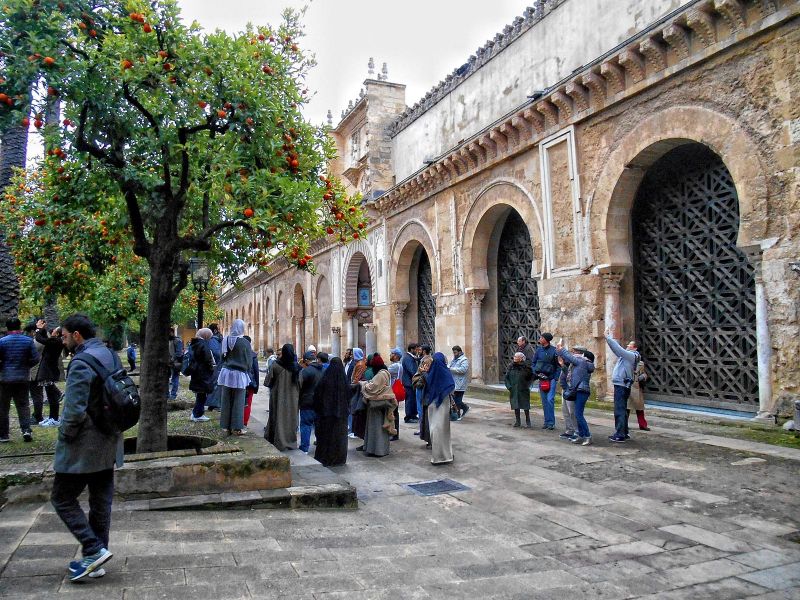 Một góc của khu phố cổ Paseo de Judios.