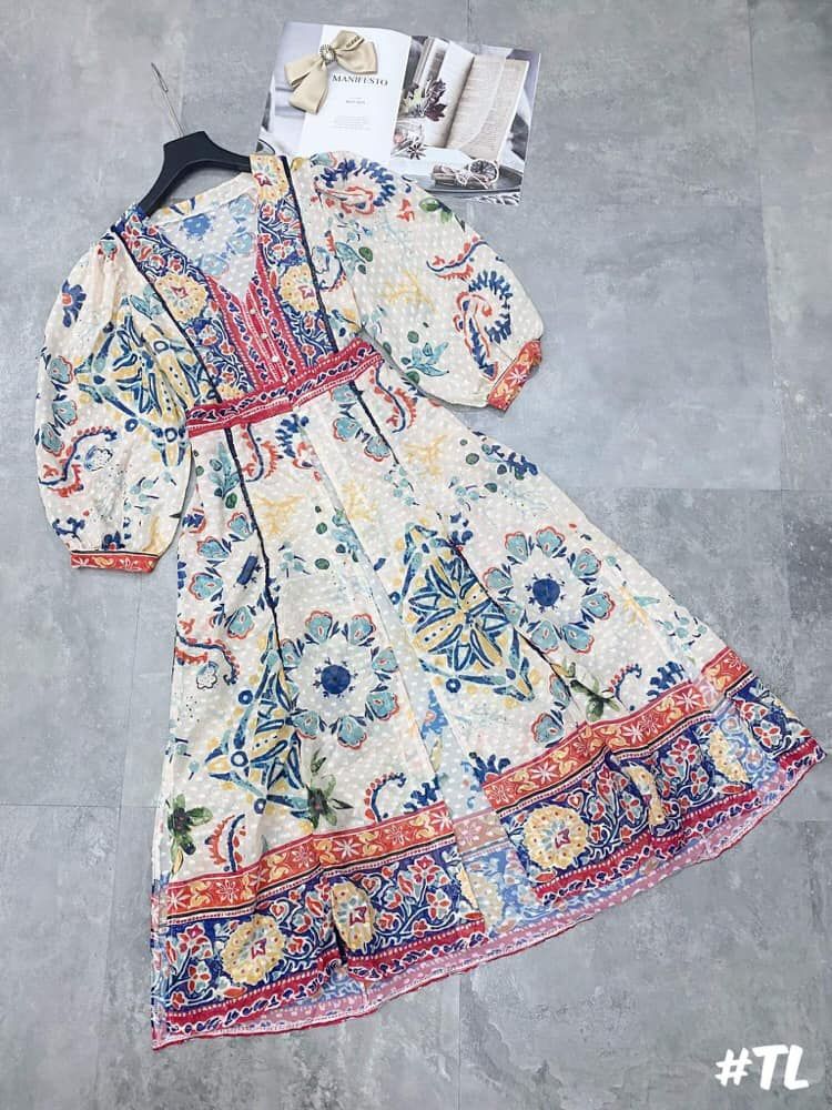 Shop bán váy đầm họa tiết đẹp nhất ở Huế
