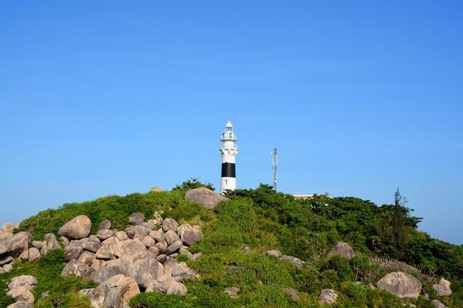 Ngọn hải đăng trên Cù Lao Xanh