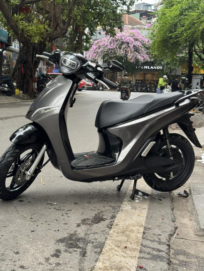 Cửa hàng Hùng Bích