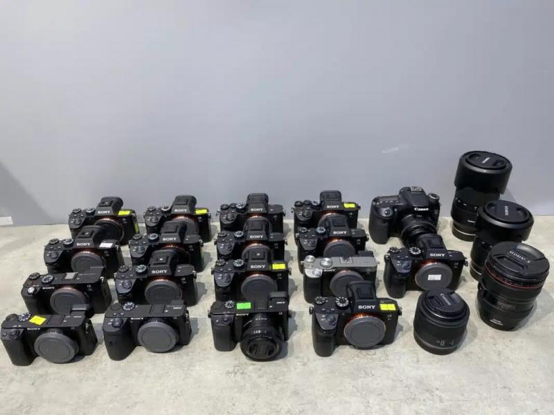 Cửa hàng máy ảnh cũ BNCamera