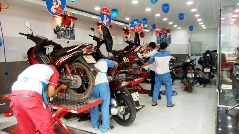 Top 8 cửa hàng sửa chữa xe máy uy tín nhất tại Hà Nội