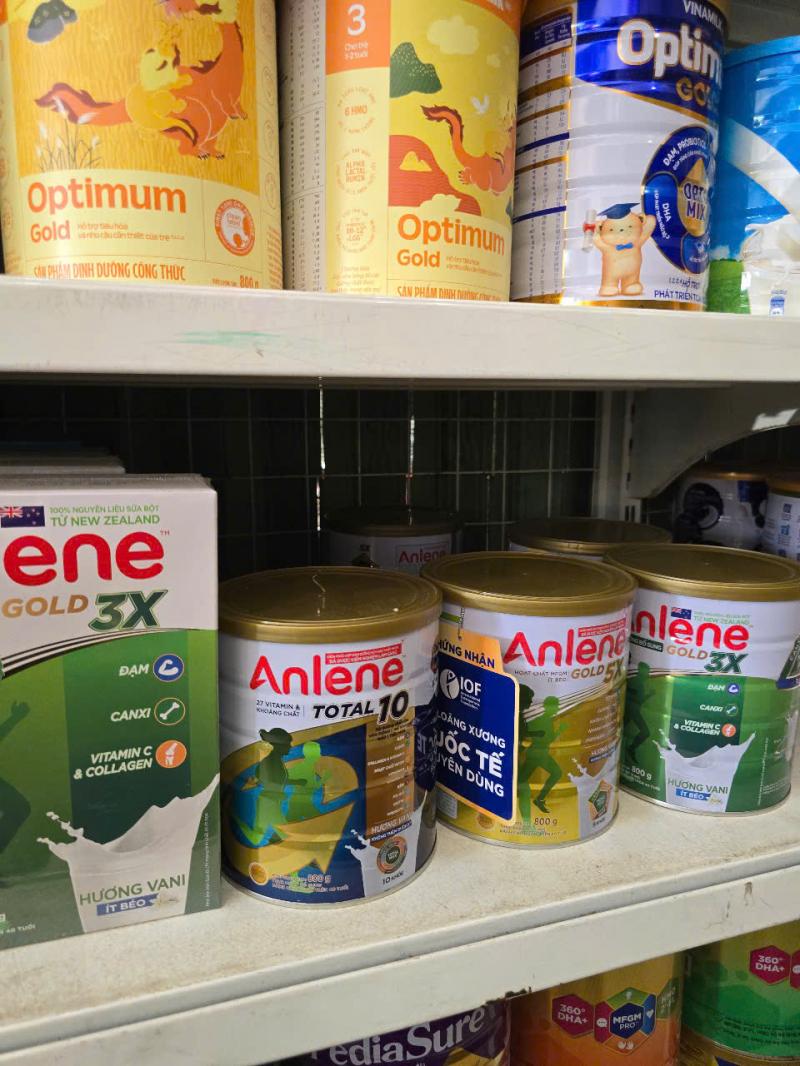 Cửa Hàng Sữa Tư Trí