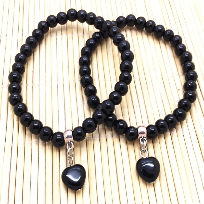 Vòng đá phong thủy Onyx màu đen phù hợp nhất với Ma Kết