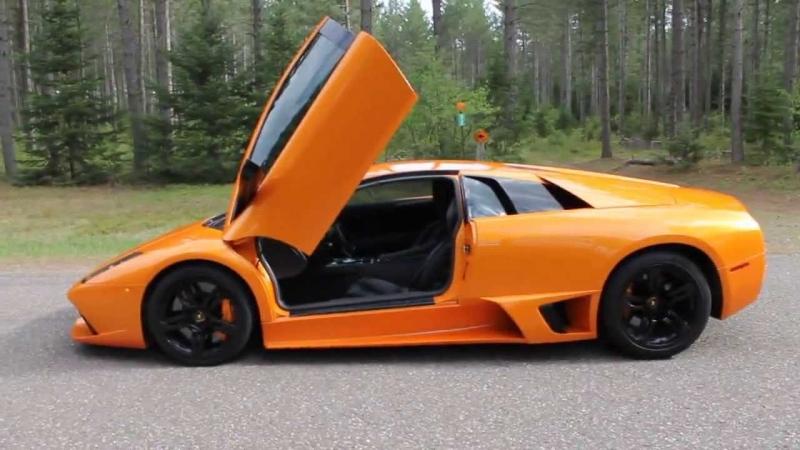 Lamborghini Murcielago màu cam sáng
