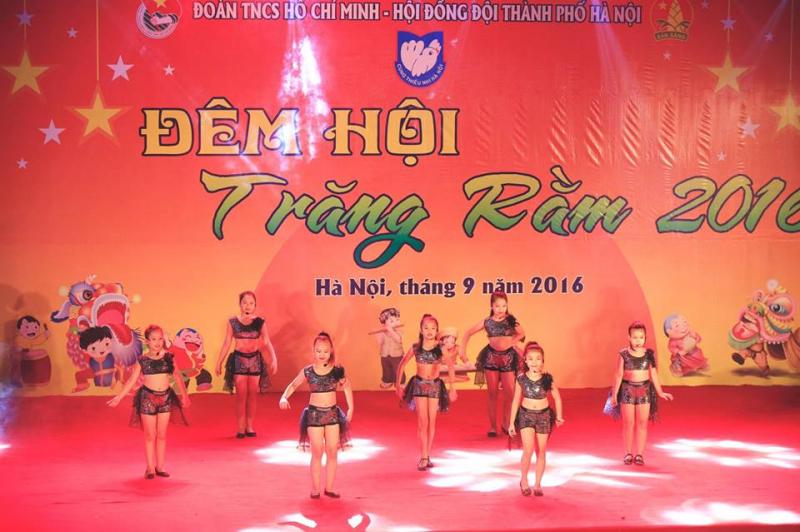 Đêm hội trăng rằm 2016