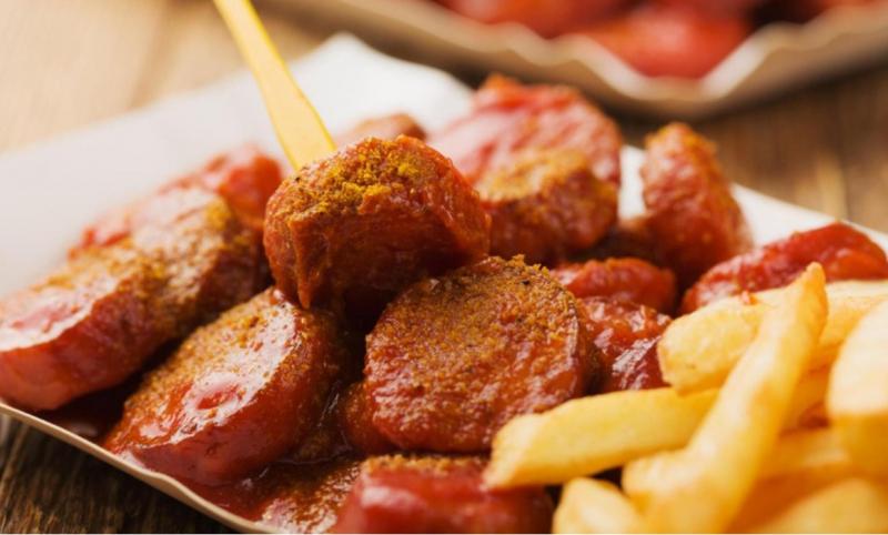 Currywurst của Đức