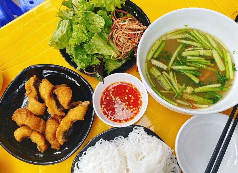 Đặc sản bánh canh cá rô, bún cá rô đồng Diễm Hương