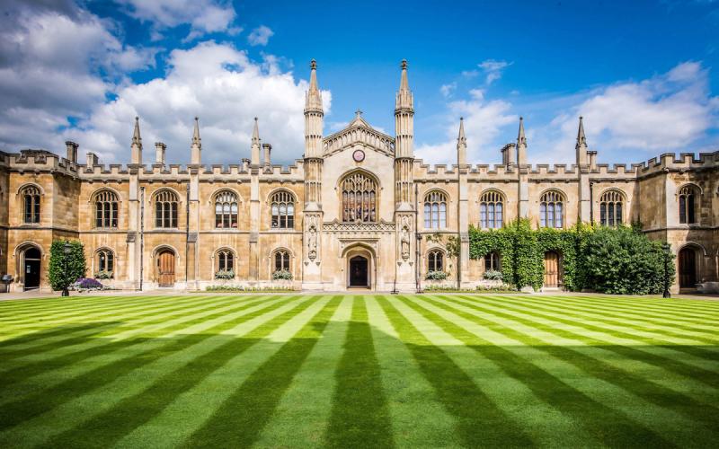 Khuôn viên trường Đại học Cambridge