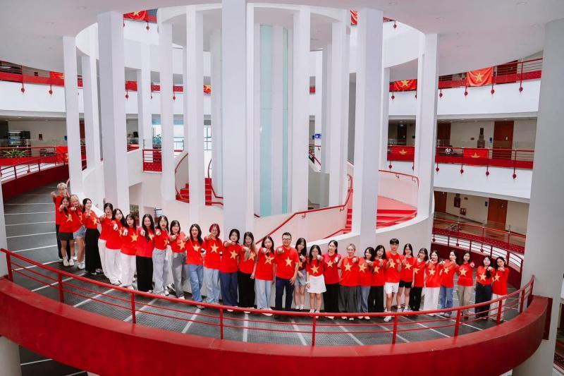 Đại học Kinh tế Quốc dân – Ngôi trường hàng đầu về kinh tế và quản trị kinh doanh