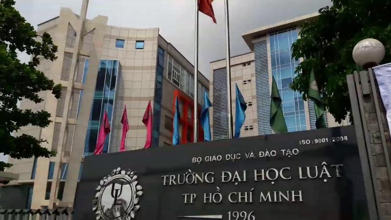 Đại học Luật TPHCM