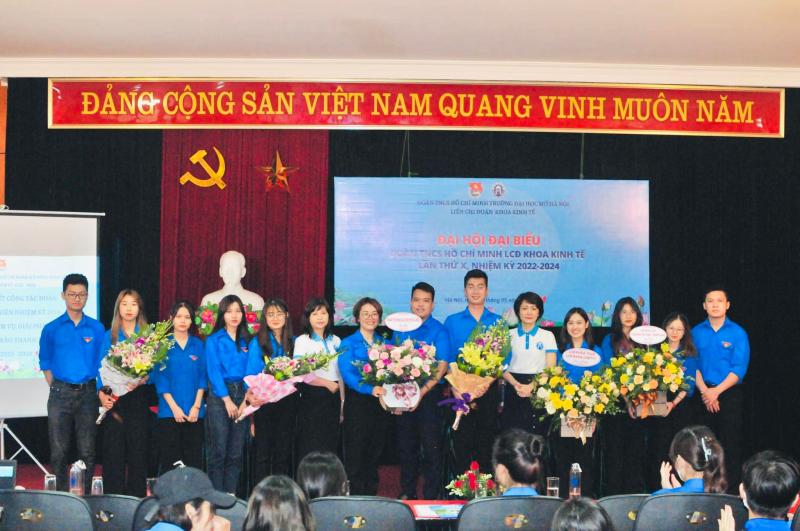 Viện Đại học Mở Hà Nội