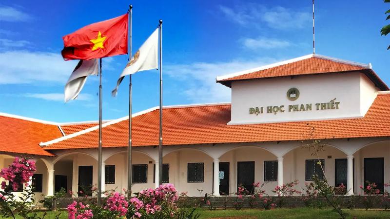 Trường Đại học Phan Thiết