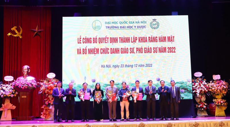 Đại học Y Dược - Đại học Quốc gia Hà Nội