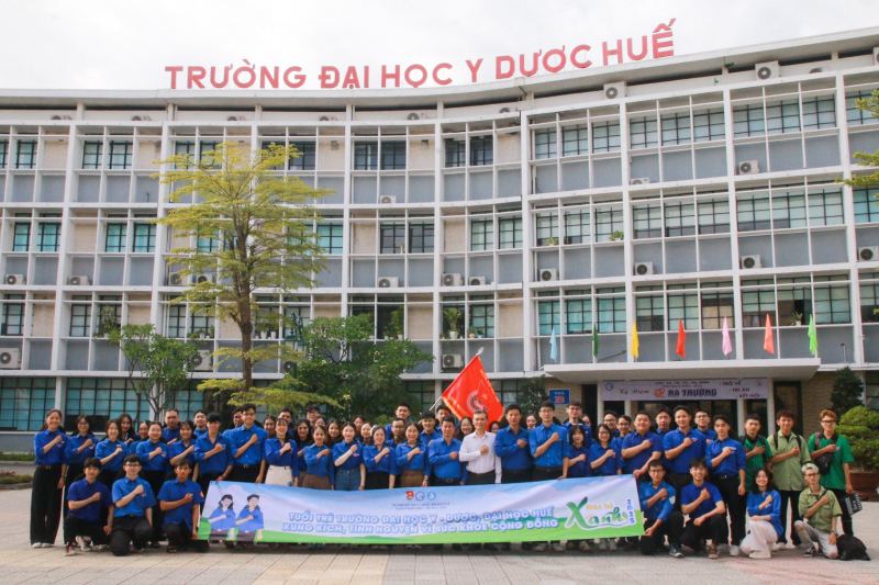 Khuôn Viên Trường Đại Học Y Dược Huế