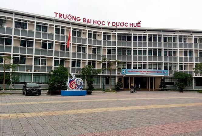 Khuôn Viên Trường Đại Học Y Dược Huế