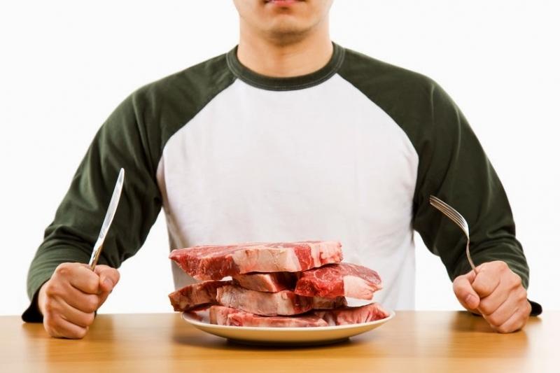 Không nên ăn nhiều thịt vào buổi tối