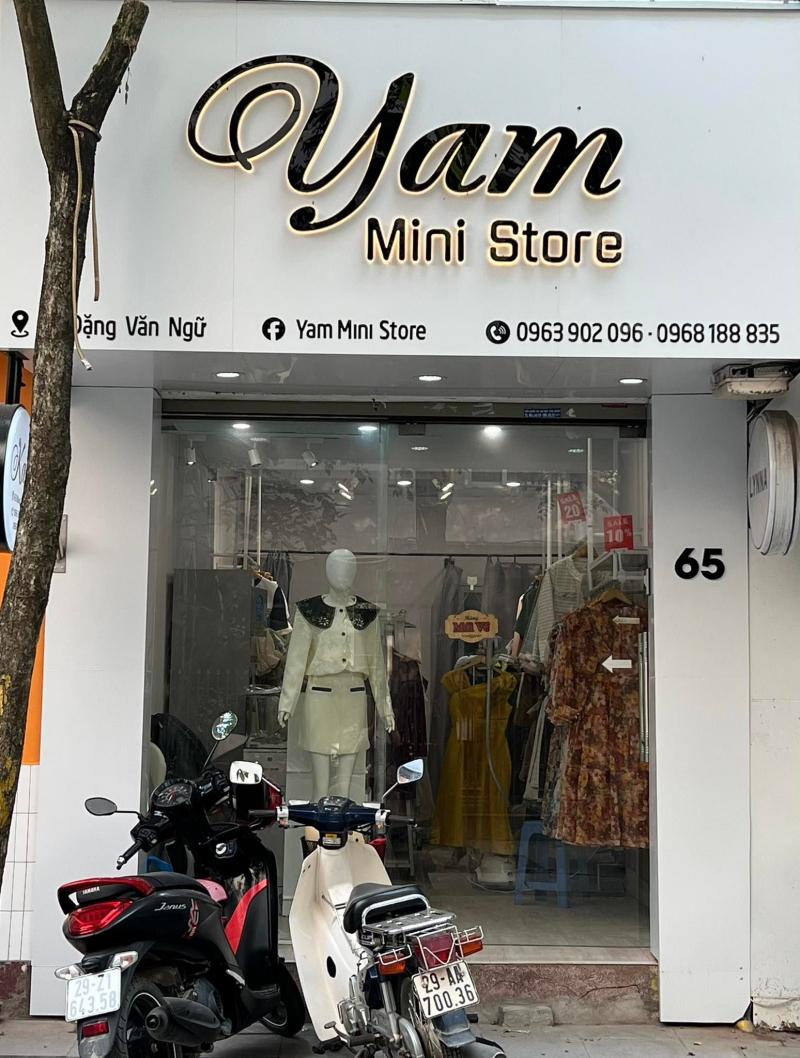 Quần áo được các chủ shop phối lại rất đẹp mắt