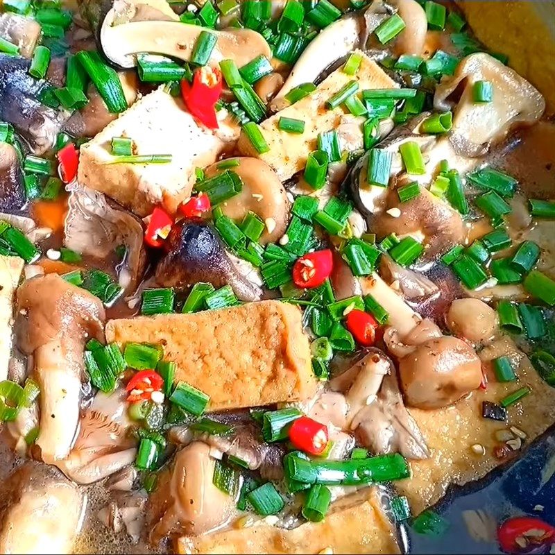 Đậu hũ kho nấm rơm chay