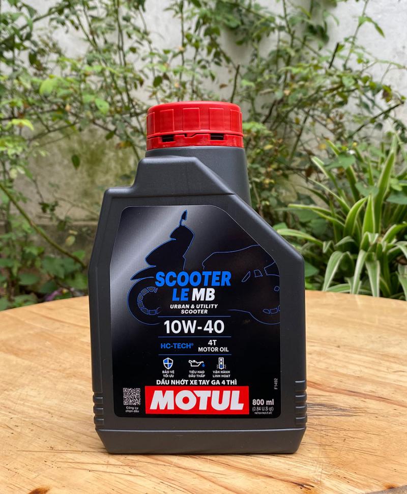 Dầu nhớt xe tay ga MOTUL SCOOTER LE 4T 10W40 0.8L