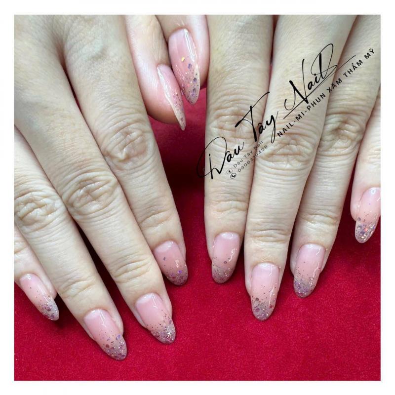 Dâu Tây Nail