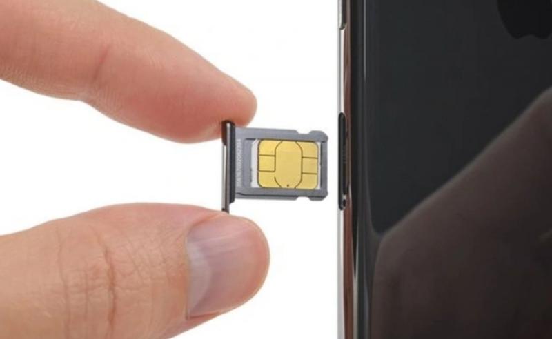 iPhone quốc tế rất tiện lợi để thay đổi sim cho công việc