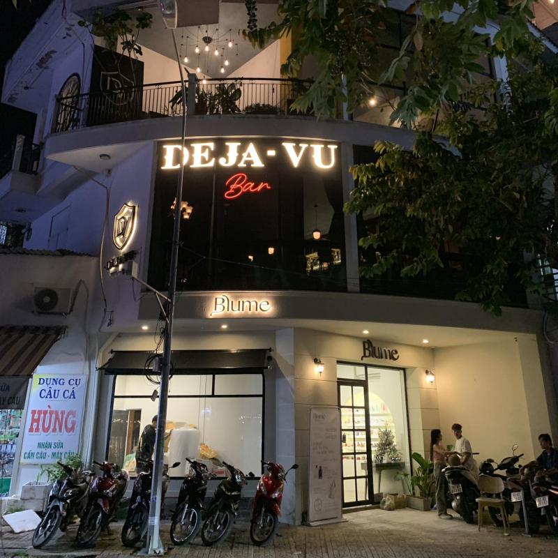 Déjà Vu - Cocktail & Wine Bar