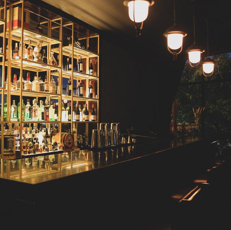 Déjà Vu - Cocktail & Wine Bar