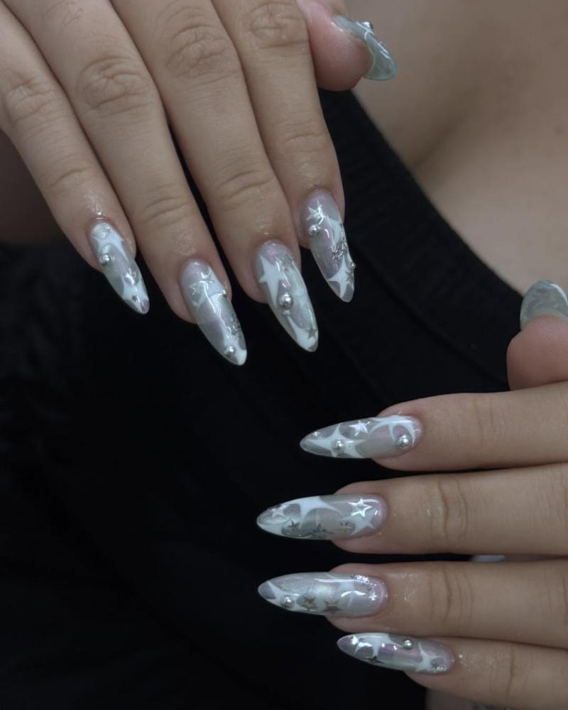 Delser Nail