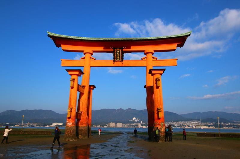 Đền Itsukushima