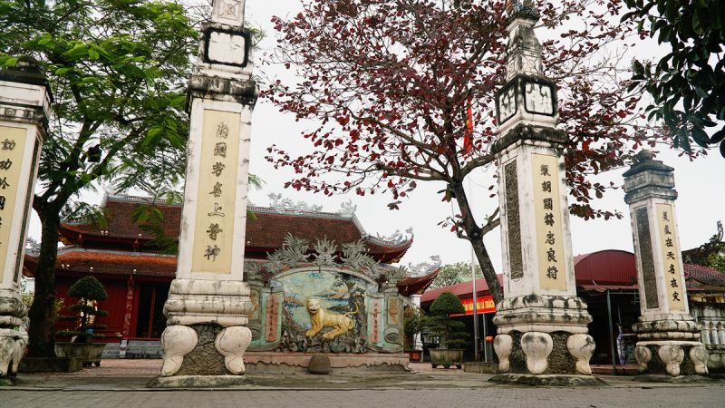 Temple of Mr. Hoang Muoi