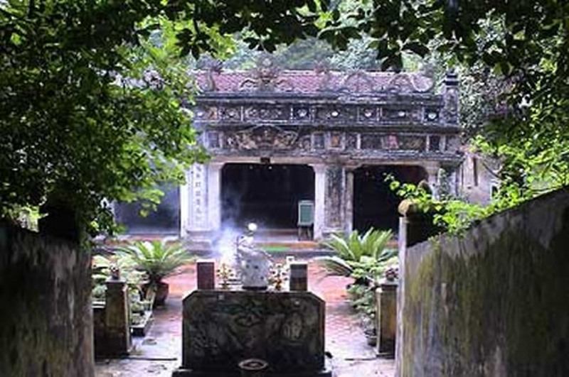 Đền thờ thánh mẫu Nguyễn Thị Bích Châu