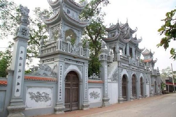 Đền Tiên La