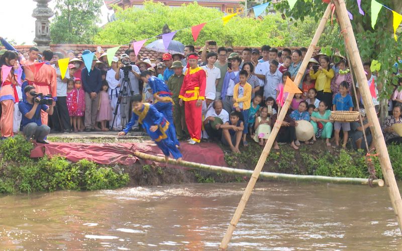 Đi cầu kiều nhìn đơn giản nhưng không hề dễ