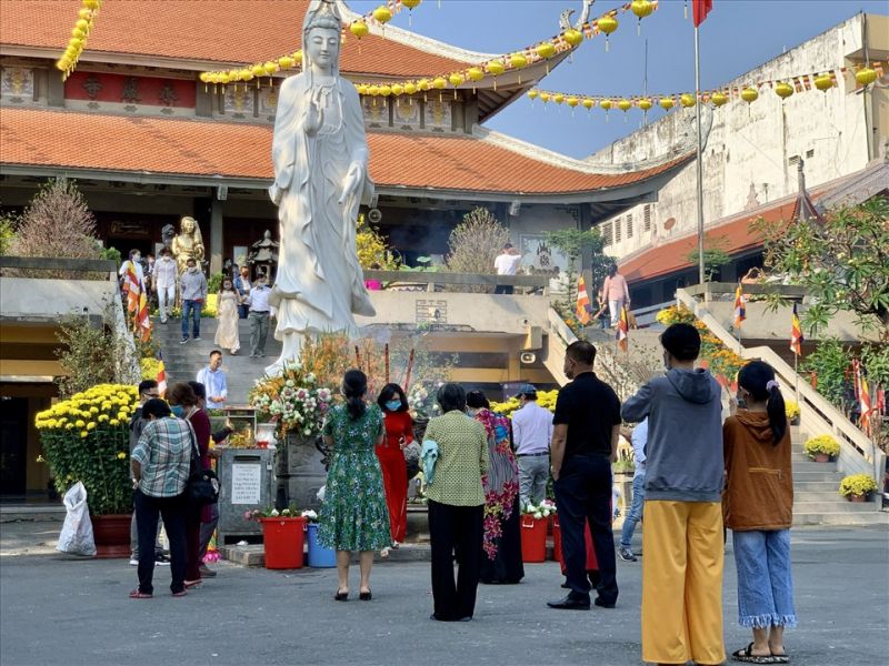 Đi lễ chùa