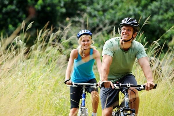Đi xe đạp giúp chúng ta giảm chứng đau đầu