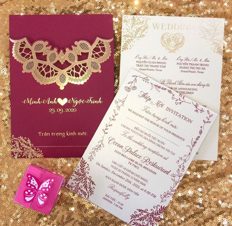 Thiết kế và in ấn các mẫu thiệp cưới đẹp và uy tín nhất tại quận Tân Phú sẽ giúp bạn tạo nên bức tranh tuyệt đẹp cho ngày cưới của mình. Với đội ngũ thiết kế chuyên nghiệp và chất lượng sản phẩm đảm bảo, chúng tôi sẽ mang lại sự hài lòng cho bạn trong một ngày đặc biệt.