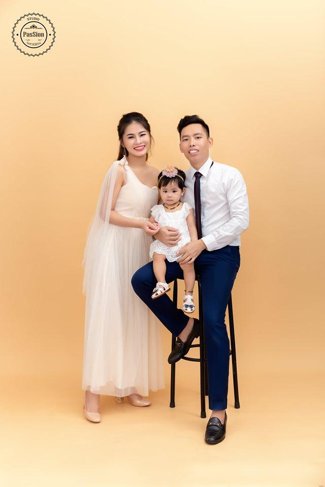 Nếu bạn đang sinh sống tại Bắc Ninh, hãy để chúng tôi giúp bạn tổ chức buổi chụp ảnh gia đình tuyệt vời và đáng nhớ. Với chất lượng và kinh nghiệm của chúng tôi, chúng tôi sẽ giúp bạn lưu lại những khoảnh khắc đẹp nhất.