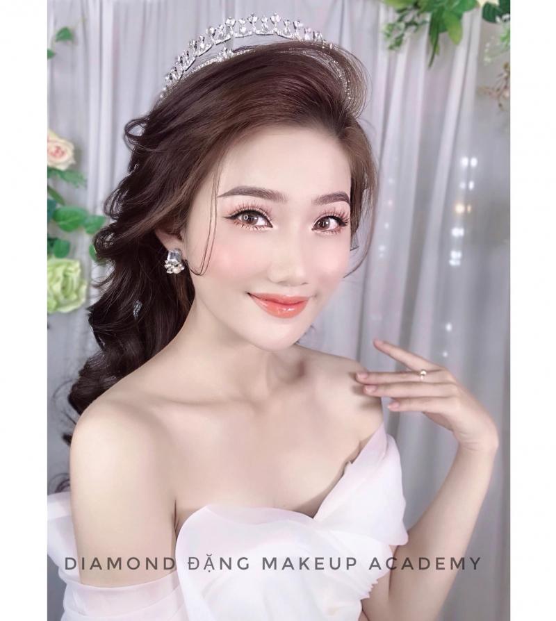 DIAMOND ĐẶNG