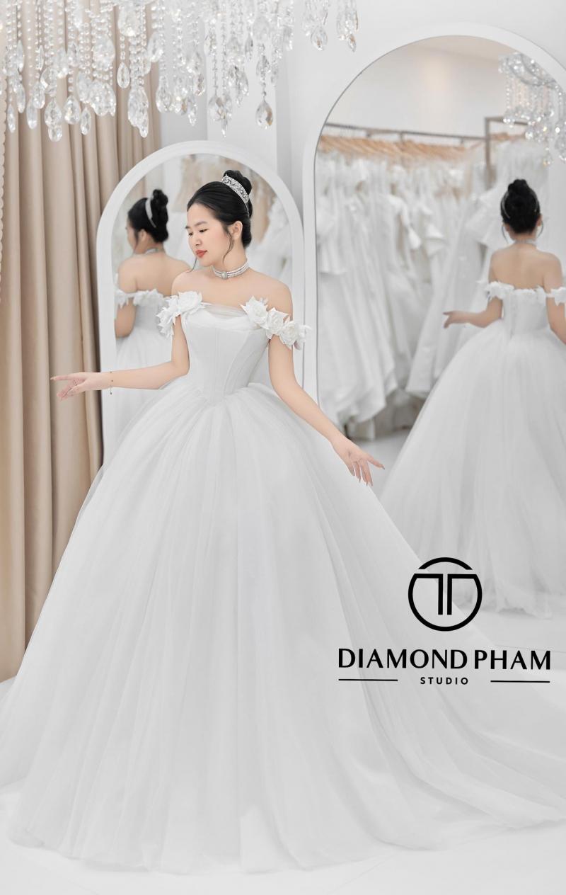 Diamond Pham Studio