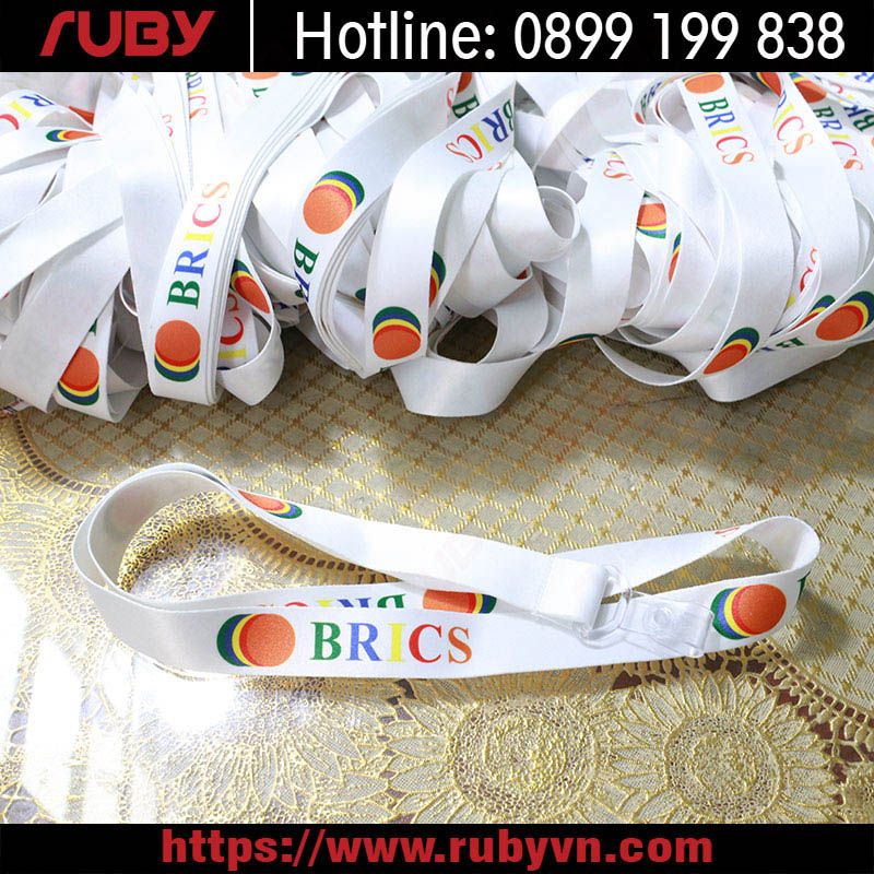 Dịch vụ in dây đeo thẻ đẹp của RUBY