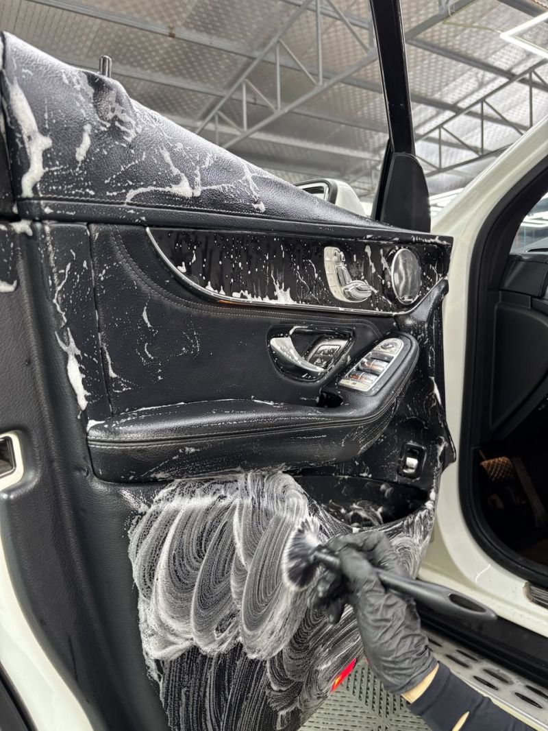 Dịch vụ vệ sinh nội thất oto Autoshine