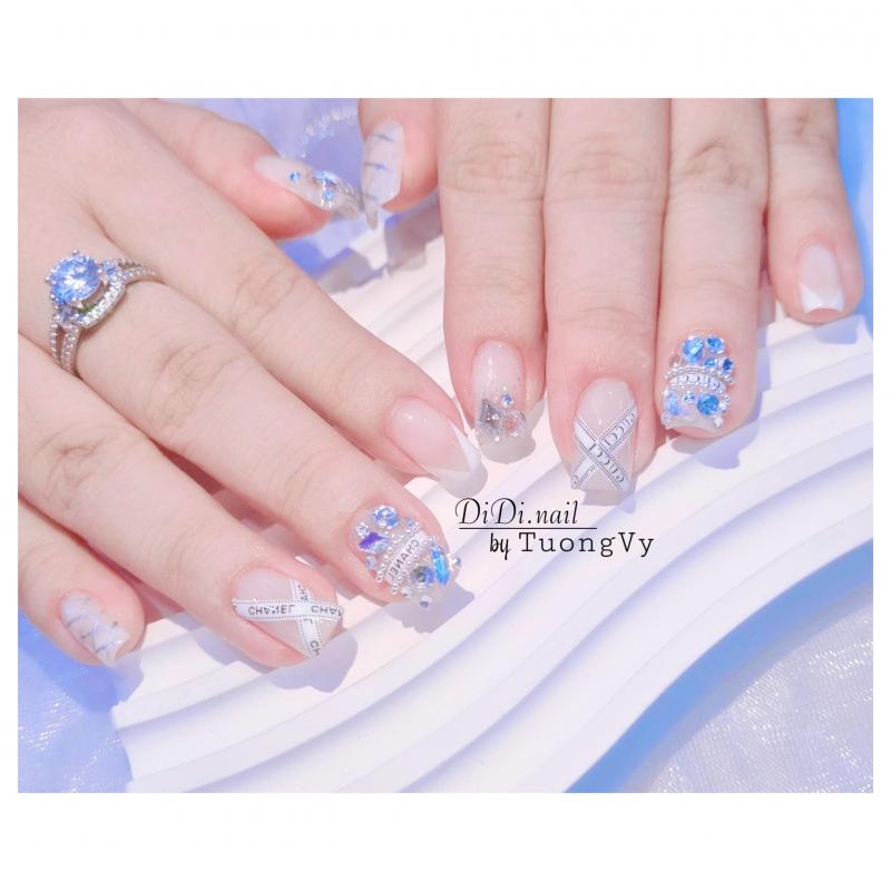 DiDi Nails luôn sử dụng những dụng cụ, sản phẩm chất lượng, đảm bảo bảo vệ sinh để những bộ móng của khách hàng có thể chắc khỏe, bền, đẹp