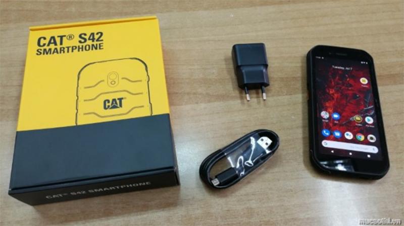 Điện thoại CAT S42