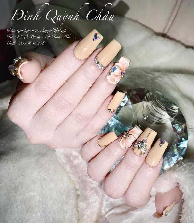 Đinh Quỳnh Châu Nail
