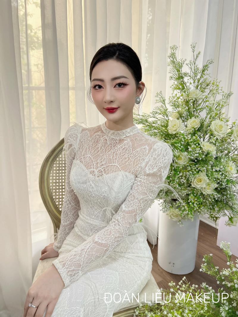 ﻿Đoàn Liễu Makeup