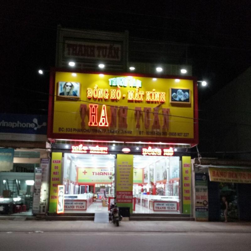 Cửa hàng Thanh Tuấn là địa chỉ cung cấp sỷ lẻ mắt kính và đồng hồ lâu năm tại Quảng Nam